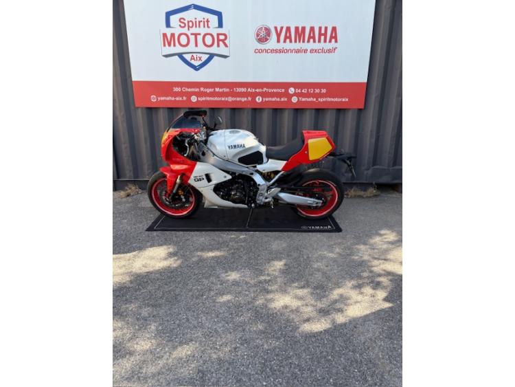 YAMAHA XSR 900 GP
