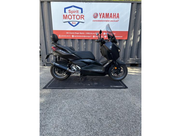 YAMAHA XMAX 300 Tech Max