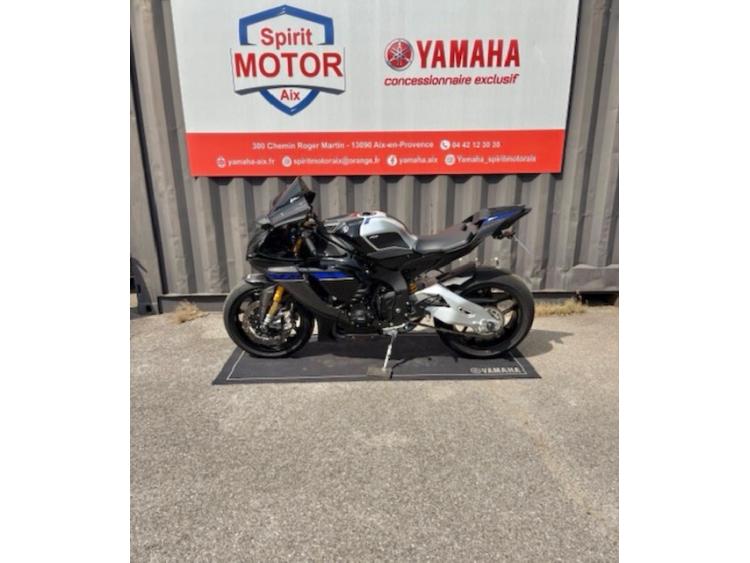 YAMAHA YZF 1000 R1 M